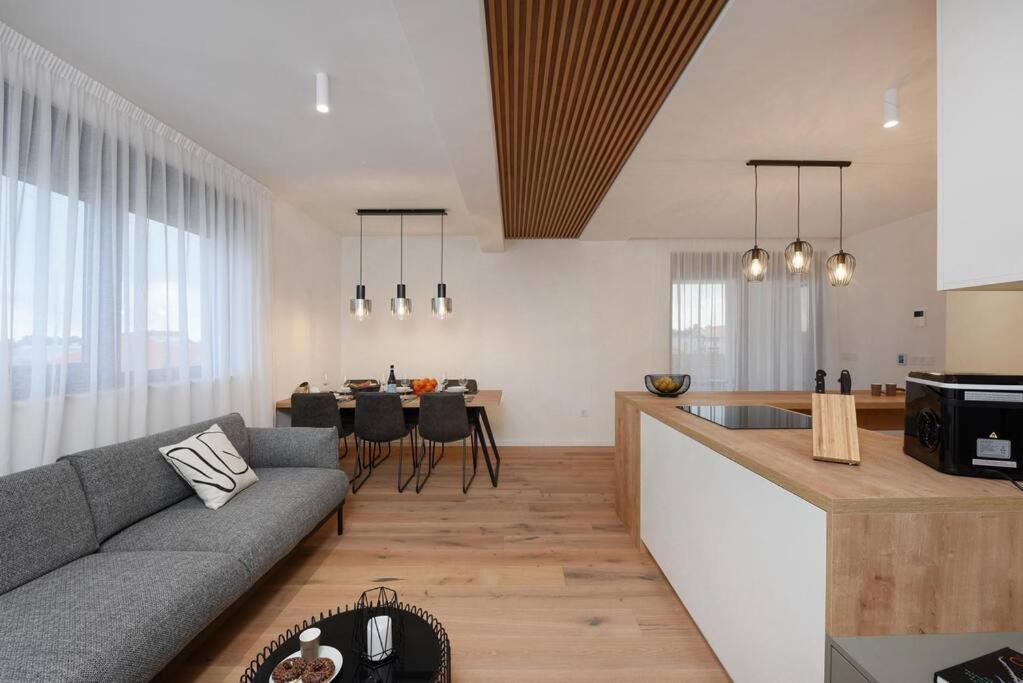 Fux Penthouse Whirlpool Meerblick ซาดาร์ ภายนอก รูปภาพ